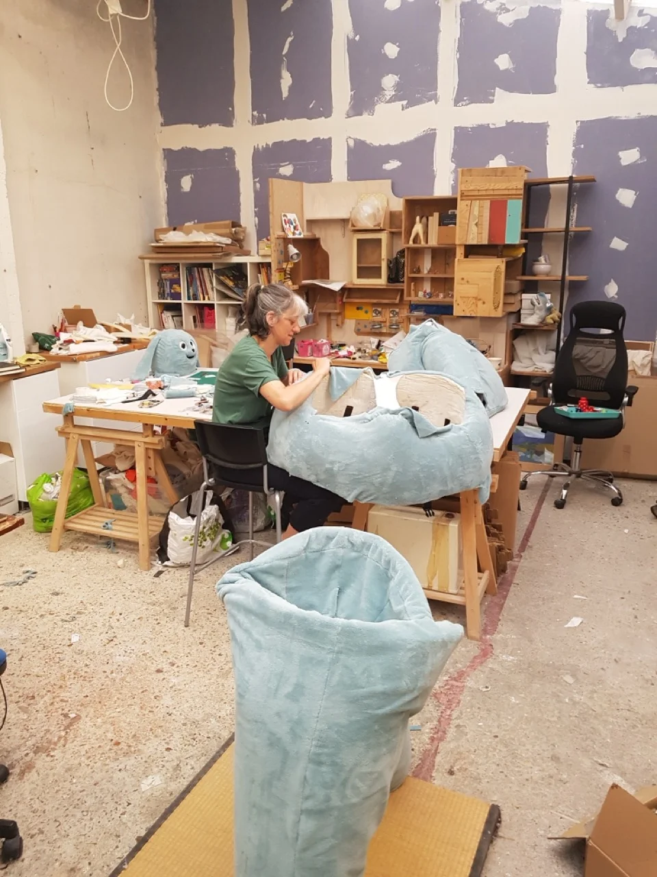 img creation comstume