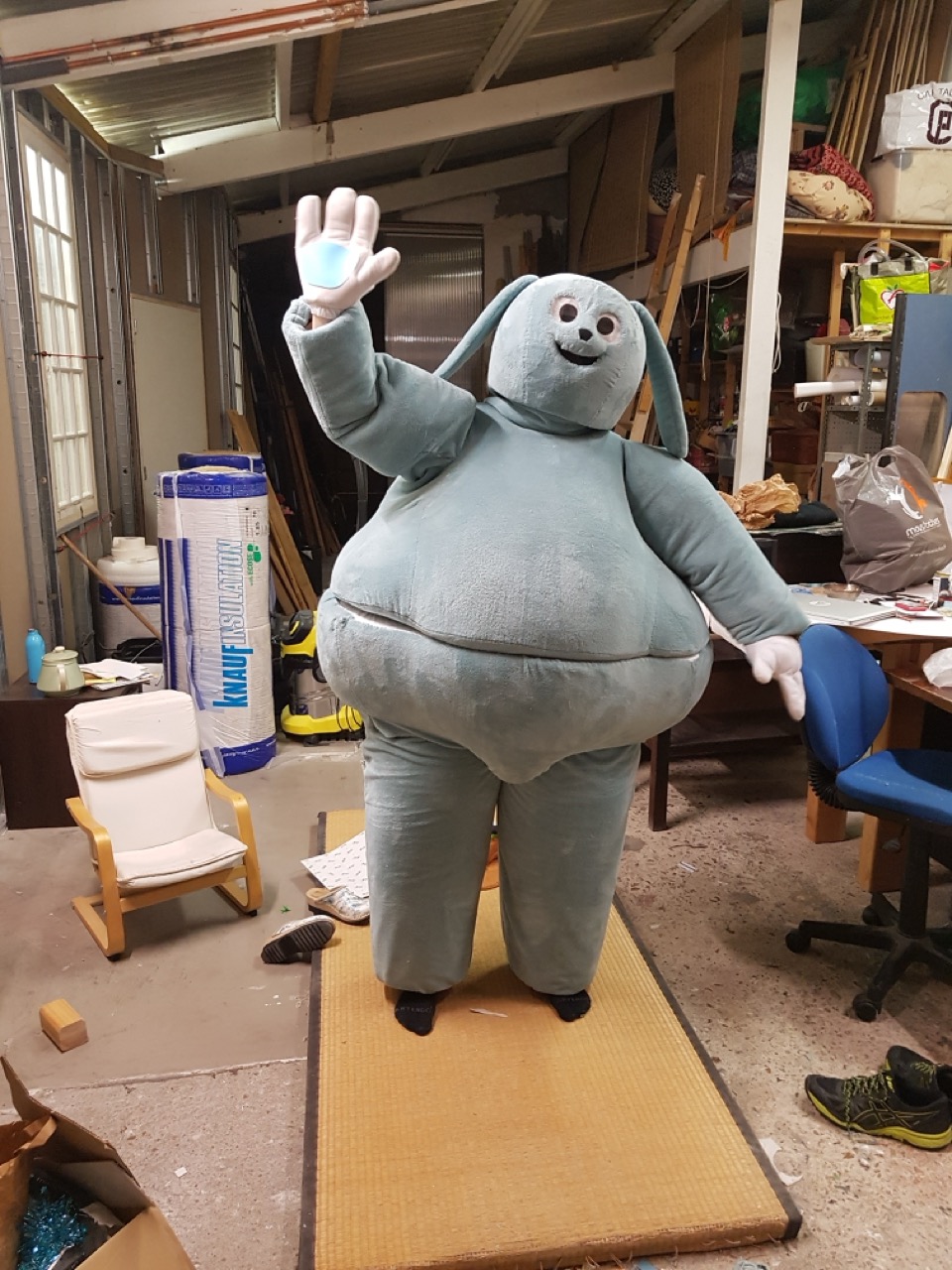 img creation comstume