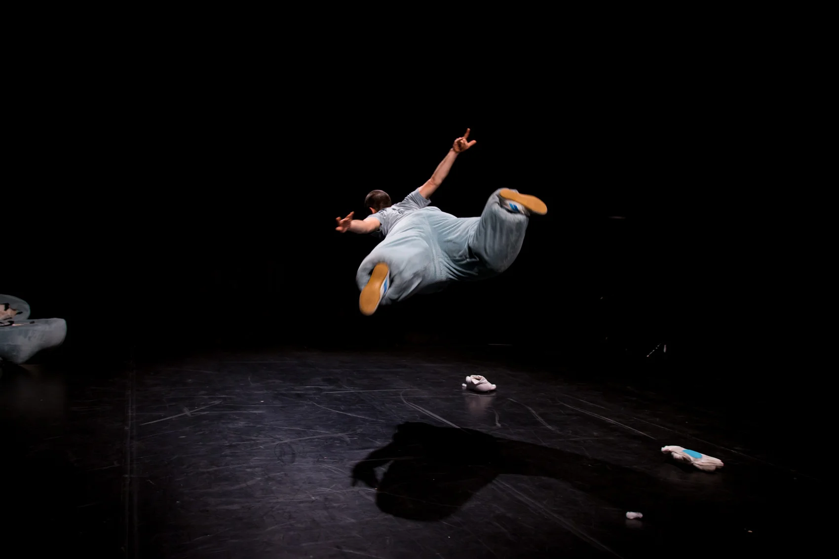 MASCOTTE cirque espace public France Belgique - Costume et acrobatie